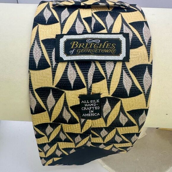 Britches of Georgetown Yellow and Black Geometric Men's Silk Ties - Picture 4 of 7